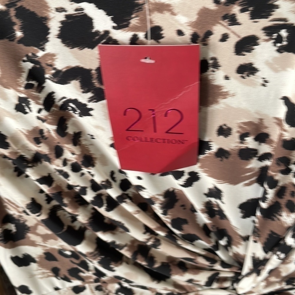 212 Collection Women’s Short sleeve animal print dress Size XS NWT - Picture 4 of 8